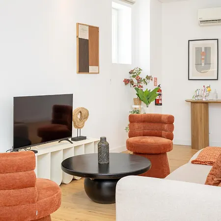 Terracotta Lisbon Duplex - Family & Friends *