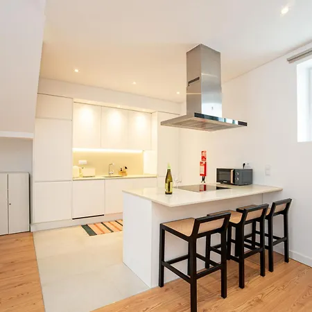 Terracotta Lisbon Duplex - Family & Friends