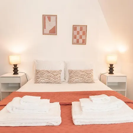 Terracotta Lisbon Duplex - Family & Friends Lisboa